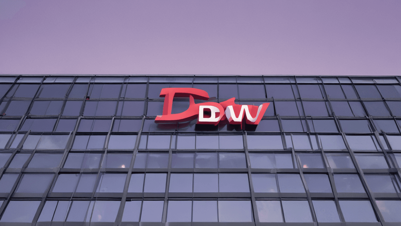 Dow Inc. financial strategies: cost savings, board changes, and dividend payouts amidst market volatility. Insights for 2025.